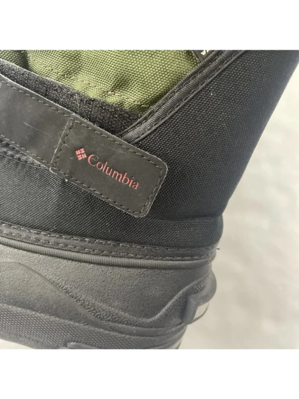 Columbia Powderbug Plus II Boys Size 1Y Green Black Waterproof Winter Snow Boots